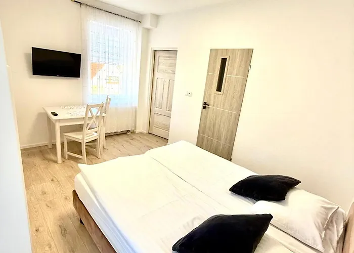 & Przy Plazy Penzion 3*