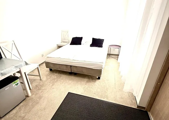 & Przy Plazy Penzion 3*